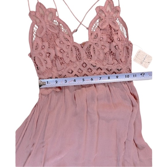 Free People Adella Slip Dress. Dusty Rose Pink.
Size Small, NWT - Picture 7 of 9